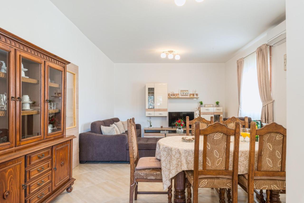 Apartman Tea Privlaka  Exterior foto